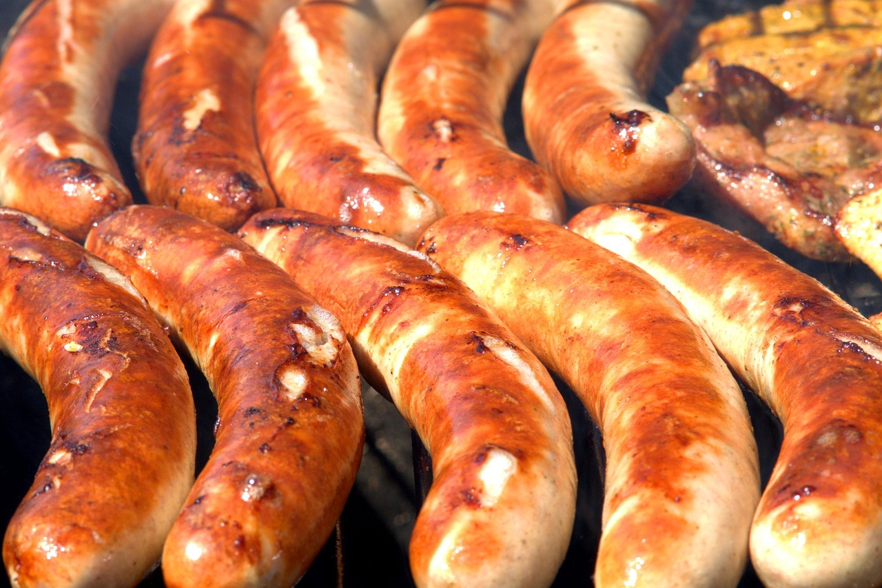 Gezellige grillavond met slimme buitenkeuken. Gezellige grillavond met slimme buitenkeuken.